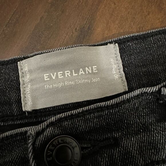 EVERLANE The High Rise Skinny Jeans Button-Fly in Washed Black - Picture 10 of 14